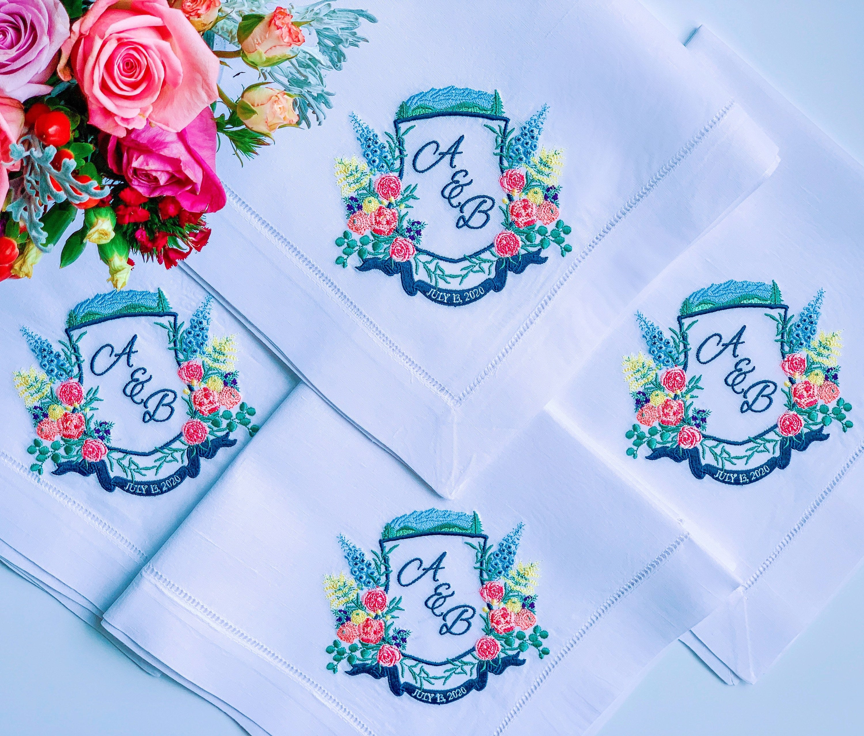 Custom Wedding Crest Linen Dinner Napkins - Personalized Gift - Monogrammed - Embroidered - Wedding Gift - Wedding Crest